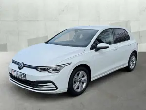 Volkswagen Golf VIII 1.5 TSI LIFE +LED +RKAM +CARPLAY +SHZ +NAVI Bild 2