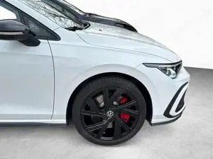 Volkswagen Golf VIII GTE 1.4l TSI eHybrid 6-DSG NAVI KAMERA Bild 4