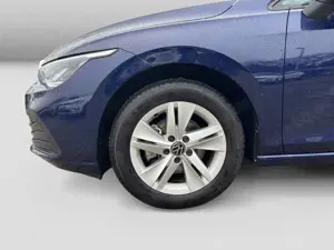 Volkswagen Golf VIII 2.0TDI DSG Life LED Navi ACC APP Sitzh Bild 5