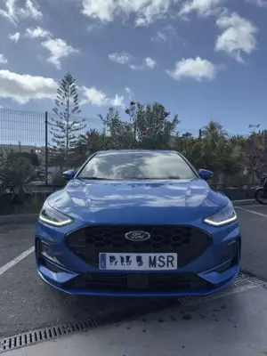 Ford Focus 1.0 EcoBoost Hybrid ST-LINE DESIGN
