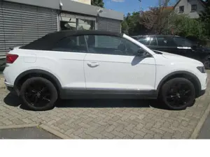 Volkswagen T-Roc Style 1,5TSI DSG Black/ FahrPlus/ Kmaera/ 18´´/ et Bild 4