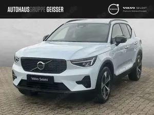 Volvo XC40 B3 MILD Hybrid Automatik Plus Dark ACC BLIS