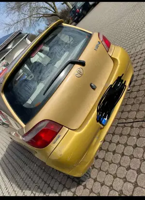 Toyota Yaris Europe Bild 3