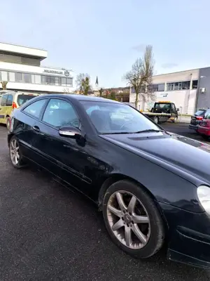 Mercedes-Benz C 200 Coupe Bild 5