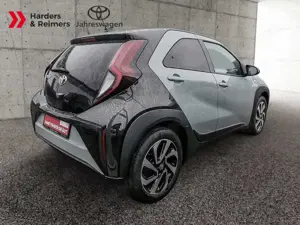 Toyota Aygo X 1.0 Teamplayer PDC SHZ KAMERA ACC Bild 4