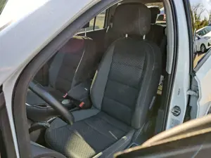 Volkswagen Touran 1.5 TSI ACTIVE*SHZ*NAVI*PDC* Bild 4