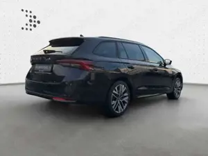 Skoda Octavia Combi Tour 2.0 TDI DSG MEMORY|360°|AHK Bild 2