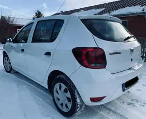 Dacia Sandero Klima*164Tkm*neue Sommerreifen*Fahrersitz und Lenkrad höhenverstellbar Bild 4