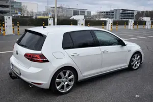 Volkswagen Golf GTD GTD BMT Perlmuttweiß Bild 3