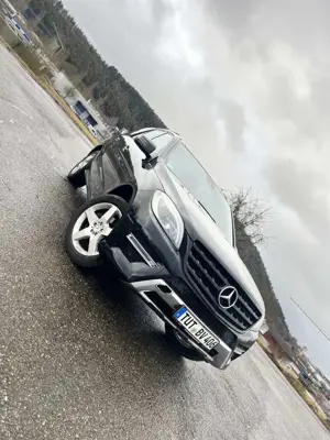 Mercedes-Benz ML 350 BlueTEC 4MATIC 7G-TRONIC