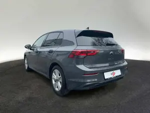 Volkswagen Golf 8 Life 1.5 TSI AHK STANDHZG KAM DCC NAV H/K Bild 3