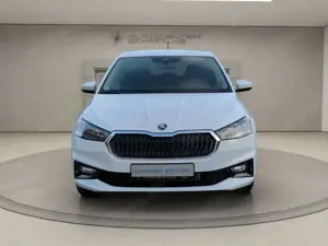 Skoda Fabia Fabia 1.0 MPI *ESSENCE*SHZ*EPH*  Klima/LED/BC/R-CD Bild 2