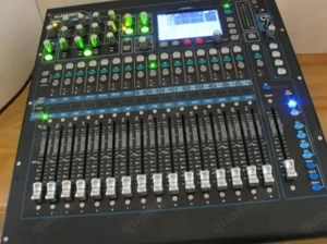 Allen Heath Qu-16 digitales Mischpult