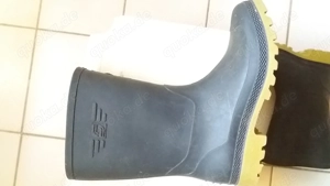 2 Paar Gummistiefel in gutem Zustand ca. Gr. 41 u. 39 siehe Text Bild 6