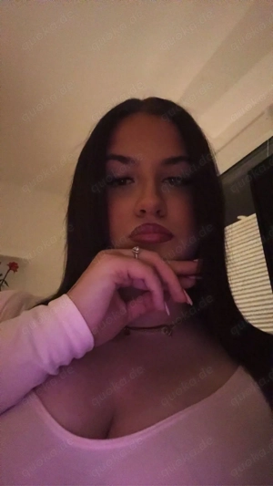 hey, ich Bins die versaute Dilara schreib mir doch mal gernr ;)