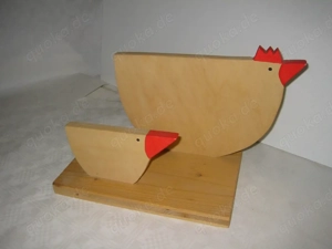 Eine selbstgemachte Holz Henne mit Küken, Aufsteller
