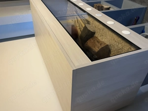 Hochwertiges Terrarium mit Zubehör 