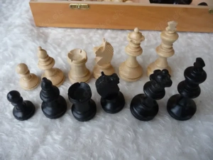 Edles unbespieltes Reise Schachspiel Holz Figurensatz Schach Dame + Brett  Bild 7