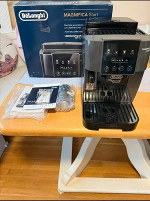 Kaffeemaschine Kaffeevollautomat DeLonghi Evo smart  Bild 2