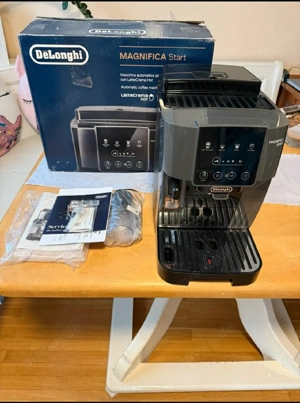 Kaffeemaschine Kaffeevollautomat DeLonghi Evo smart 