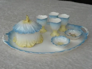 Seltene antike feine Keramik Set Servierplatte Eierbecher Schälchen Deckeldose