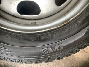 Hiermit biete ich Allwetterreifen für den VW Polo 6N Golf 3. Bild 3