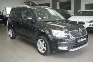 Skoda Yeti Elegance 4x4+NAVI+PDC+PANO+AHK+TEMPOMAT+NEUE MOTOR
