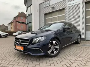 Mercedes-Benz E 300 E300d Limousine AHK+Distronic+LED+Widescreen+RFK