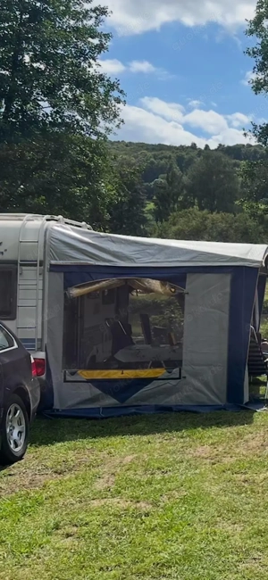 Wohnwagen Hobby mit Mover und Klimaanlage Bild 2