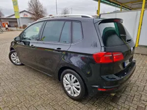 Volkswagen Golf Sportsvan 1.6 TDI  DSG Sound ACC Panorama SHZ PDC So/Wi Bild 5