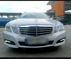 Mercedes-Benz E 200 E 200 T CGI BlueEFFICIENCY Automatik Avantgarde Bild 1