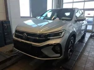 Volkswagen Taigo 1,5TSI DSG R-Line Pano LED Navi Bild 2