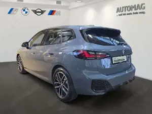BMW 220 i M-Sport*AHK*HeadUp*DriveAssistPlus*ParkAssistPlu Bild 4