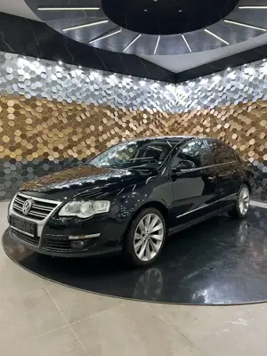 Volkswagen Passat Lim. V6 FSI Sportline 4Motion