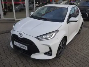 Toyota Yaris 1.5H Teamplayer+Comfort+Safety-Paket