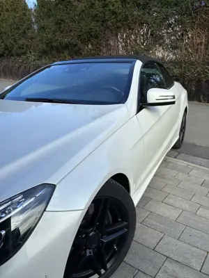 Mercedes-Benz E 220 E 220 (BlueTEC) d Cabrio 9G-TRONIC