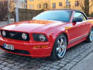 Ford Mustang GT Cabriolet 4,6 V8 Leder  ALU 20 Zoll