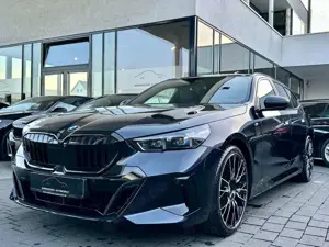 BMW 540 d xDrive Touring M Sport | Standheizung | AHK