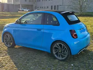 Abarth 500e 500 Elektro Abarth Bild 3