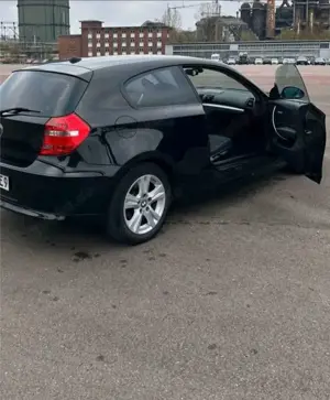 BMW 116 116i (e81)