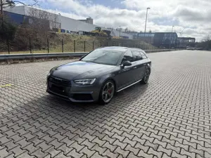 Audi A4 quattro sport