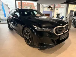 BMW 520 d Touring M Sportpaket +M SPORTFAHRWERK+ Bild 3