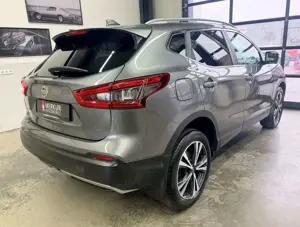 Nissan Qashqai 1.3 Autom. Acenta+Navi+Pano+360°+PDC+SHZ Bild 5