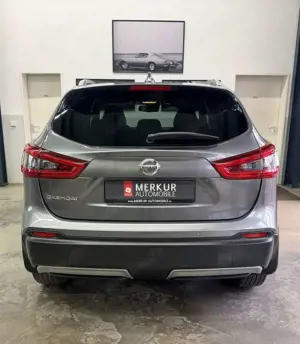 Nissan Qashqai 1.3 Autom. Acenta+Navi+Pano+360°+PDC+SHZ Bild 4