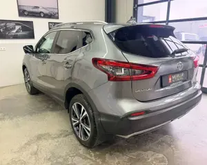 Nissan Qashqai 1.3 Autom. Acenta+Navi+Pano+360°+PDC+SHZ Bild 3