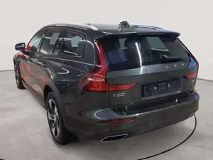 Volvo V60 V60 Cross Country B5 B AWD Pro AHK PANO LEDER Bild 2