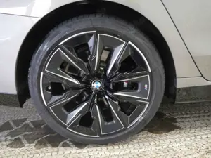 BMW 740 d INDIVIDUAL TWO-TONE*TV*A-Türen*KRISTALL Bild 5