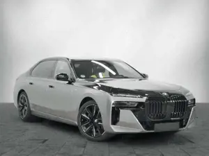 BMW 740 d INDIVIDUAL TWO-TONE*TV*A-Türen*KRISTALL Bild 2