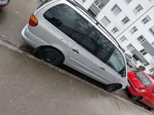 Volkswagen Sharan 1.9 TDI Comfortline Family