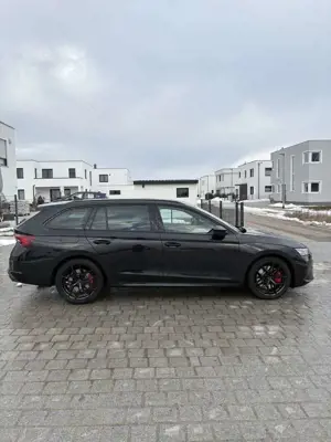 Skoda Octavia Combi 2.0 TSI RS 5 J. Herstellergarantie